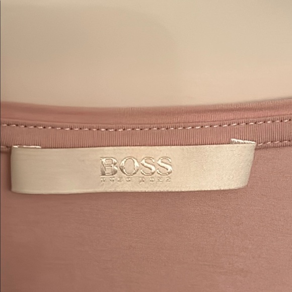 Boss Pink Top with Front Pleats, Three-Quarter Sleeves and Scoop Neck, size L - Picture 2 of 9